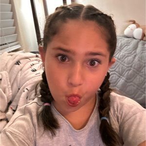 Meet your Posher, Emma